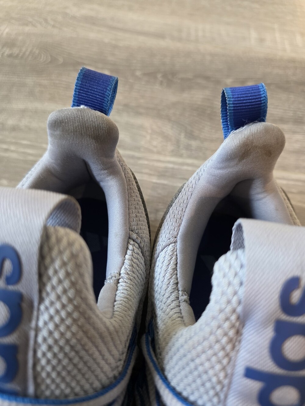 Adidas Lightweight Knit Sneakers in Light Gray and Blue - Picture 4 of 6